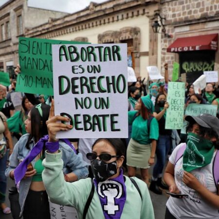 Marchas a favor del aborto legal en la república – El Sol de Puebla