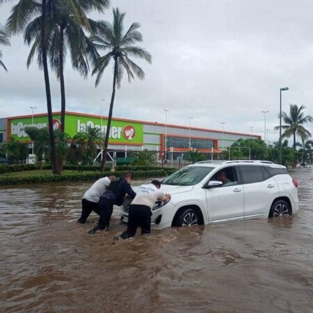 Huracán Roslyn deja deslaves e inundaciones en Nayarit – El Sol de Puebla