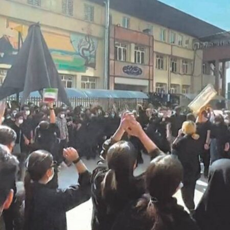 Marchas en Irán auguran el principio del fin – El Sol de Puebla