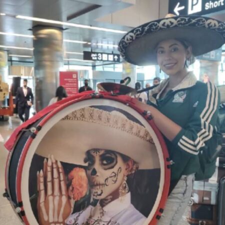 Aficionados arribaron a Qatar ¡Llegó la fiesta mexicana! La Catrina Andante – El Sol de Puebla