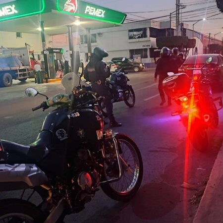 Detienen a director de primaria tras apuntar con una pistola a un conductor – El Sol de Puebla