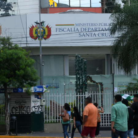 Gobernador boliviano detenido pide traslado a hospital para tratar su enfermedad: abogado – El Sol de Puebla