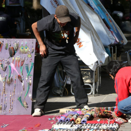 Policías desalojan a comerciantes triquis; llevaban 12 años ubicados en el zócalo de Oaxaca – El Sol de Puebla