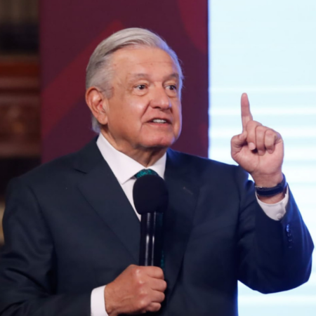 AMLO asegura que está dispuesto a ayudar a Pemex a pagar su deuda – El Sol de Puebla