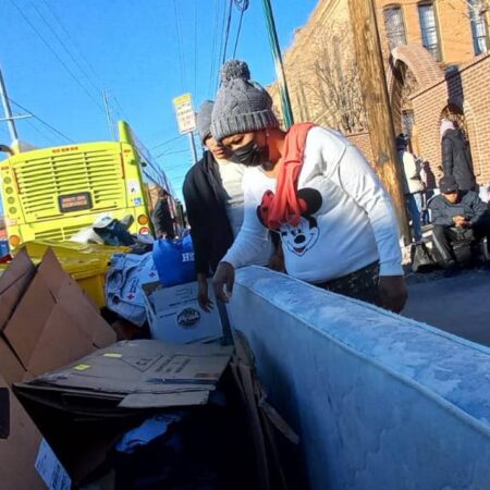 Protestan contra política migratoria de Biden durante visita a El Paso, Texas – El Sol de Puebla