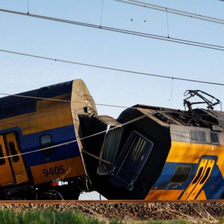 Choque de tren en Holanda deja un muerto y decenas de heridos tras descarrilamiento – El Sol de Puebla