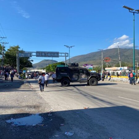 Reanudan movilización y bloqueo en Chilpancingo a la altura del Parador del Marqués – El Sol de Puebla