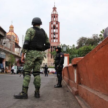 Violencia paraliza Apatzingán, pobladores cierran comercios y evitan salir por temor – El Sol de Puebla