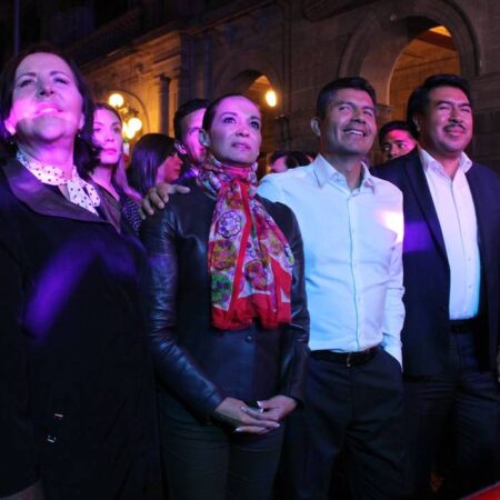 Eduardo Rivera lleva a cabo el encendido de la iluminación de Fiestas Patrias – El Sol de Puebla