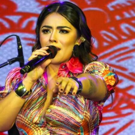 Majo Cornejo honra sus raíces con el disco La grande musa – El Sol de Puebla