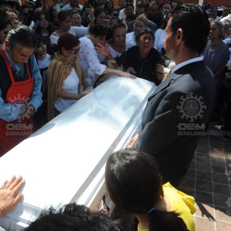 Vas a estar en mi corazón siempre: madre de Milagros Monserrat la despide en funeral – El Sol de Puebla