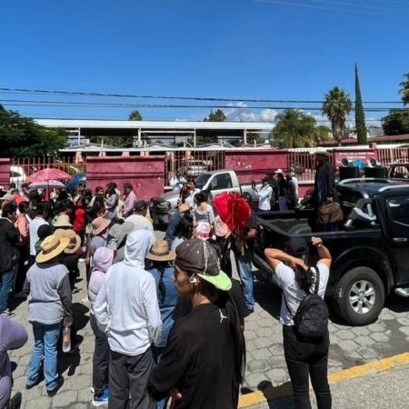 Antorcha Campesina disputa un kínder en Atlixco – El Sol de Puebla