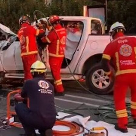 Dos lesionados deja choque por alcance de una camioneta contra una pipa de agua – El Sol de Puebla