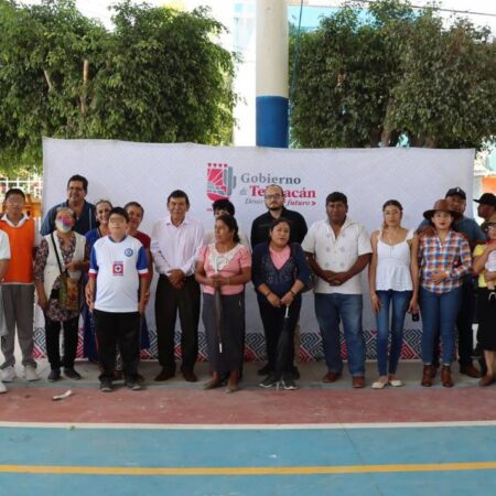 Entrega edil de Tehuacán cancha deportiva en San Diego Chalma – El Sol de Puebla