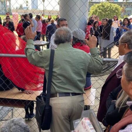 Protestan trabajadores del Poder Judicial; no les llega aumento, pero si descuentos – El Sol de Puebla