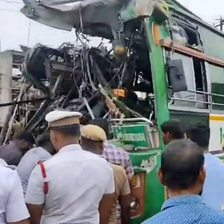 Al menos 37 muertos en un accidente de autobús en Cachemira, India – El Sol de Puebla