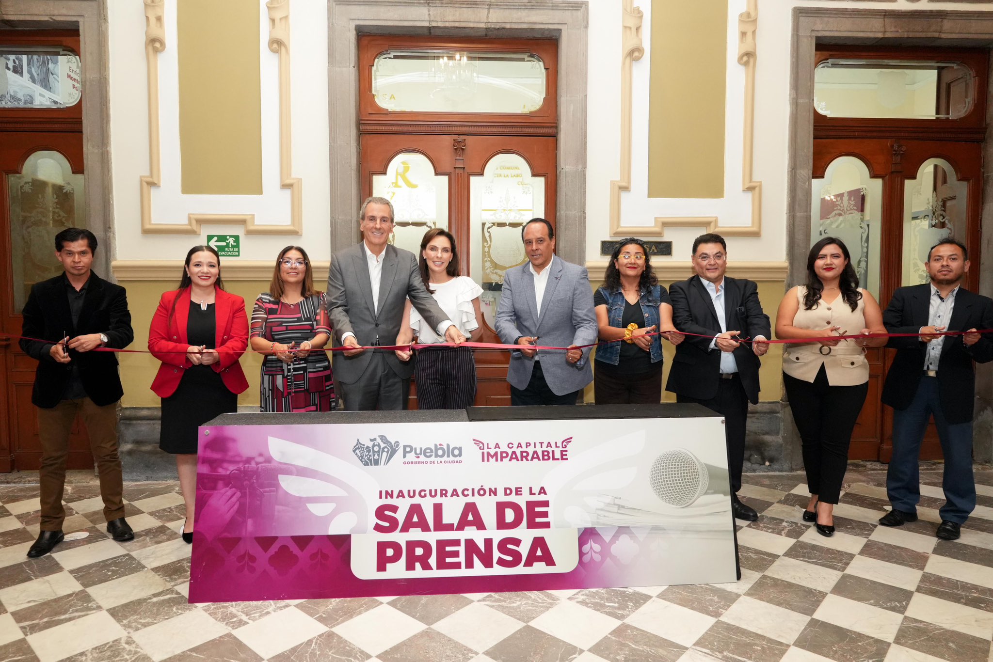 Pepe Chedraui inagura Sala de Prensa
